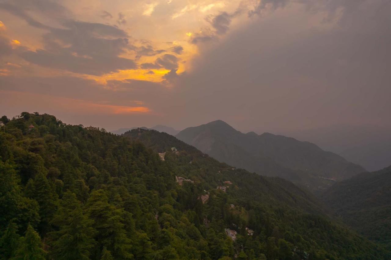 Stayvista Mellow Cottage Scenic View Near Mall Road Mussoorie Kültér fotó