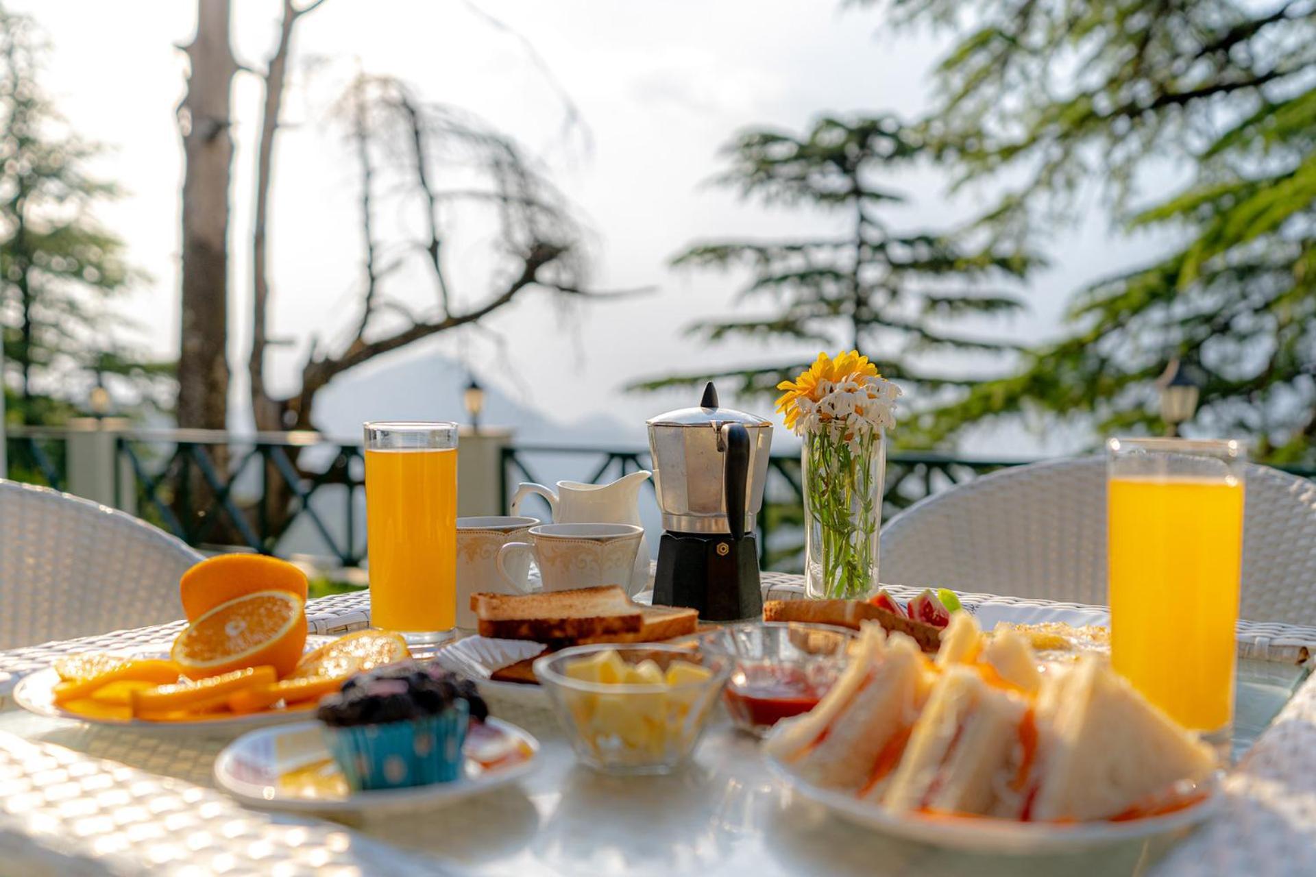 Stayvista Mellow Cottage Scenic View Near Mall Road Mussoorie Kültér fotó