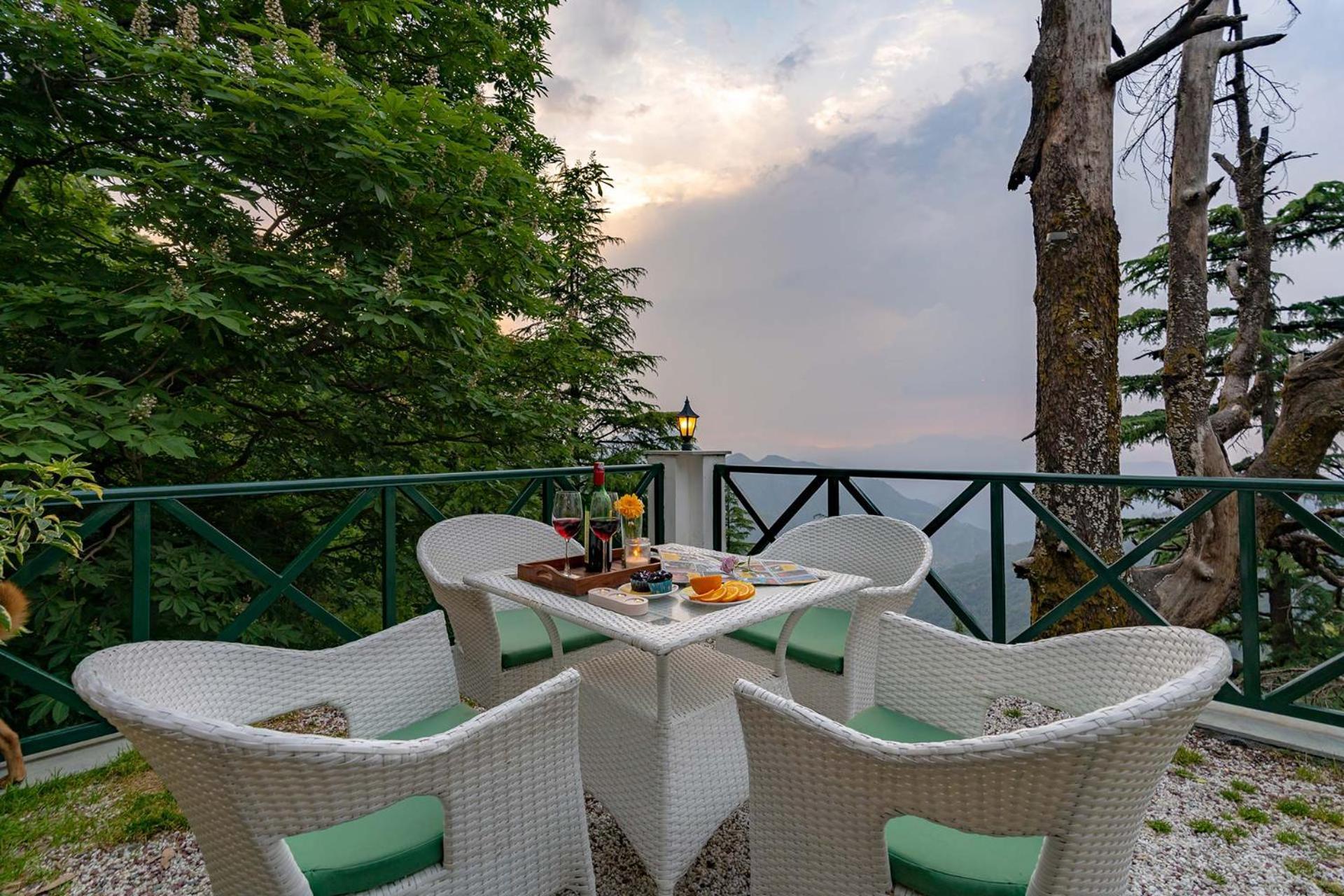 Stayvista Mellow Cottage Scenic View Near Mall Road Mussoorie Kültér fotó